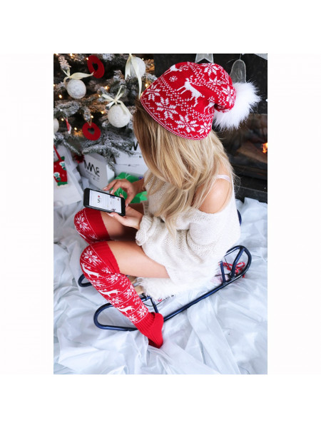 Świąteczna czapka z pomponem SANTA 2