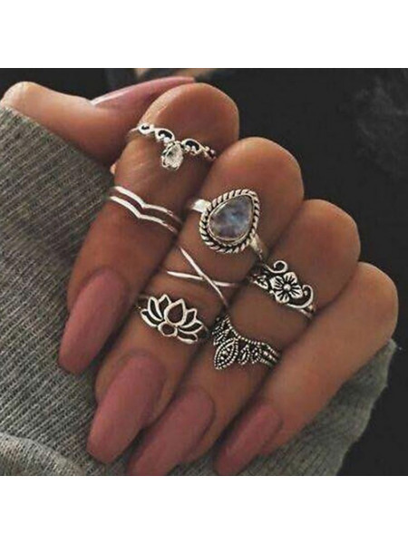 Zestaw 7 sztuk pierścionków...