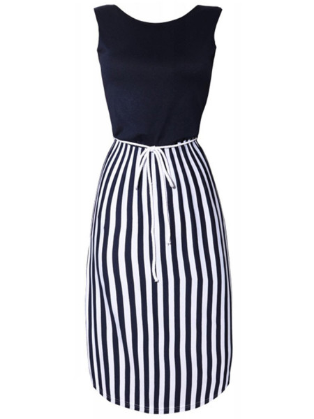 Sukienka w stylu marynarskim 2