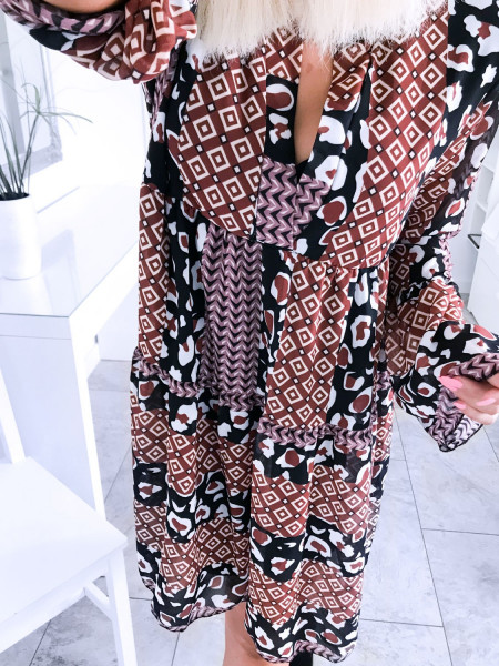 Trapezowa sukienka w modny print SILVANA 2