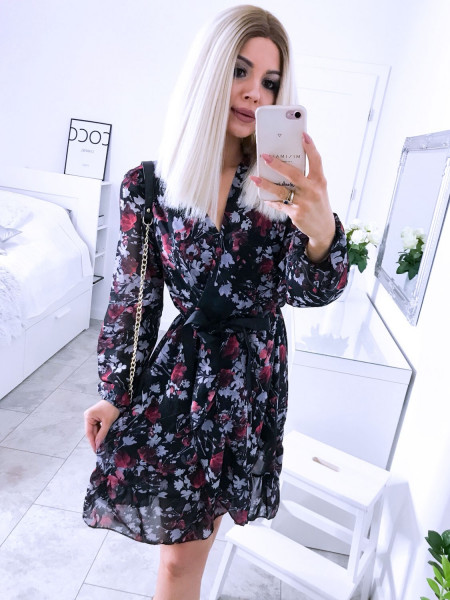 Rozkloszowana sukienka w...