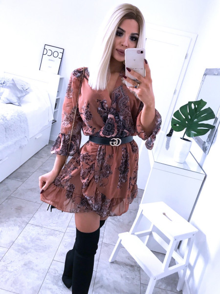 Rozkloszowana sukienka z falbanką ELEONORA - karmel