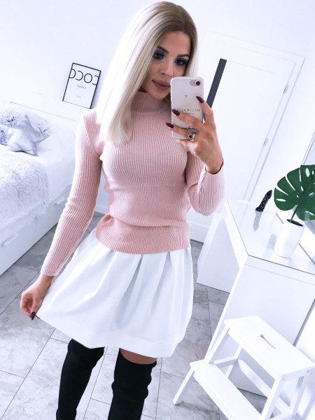 Dopasowany sweterek ze...