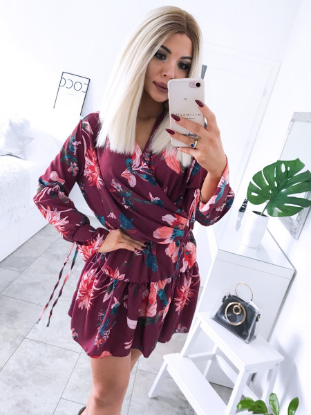 Rozkloszowana sukienka w...