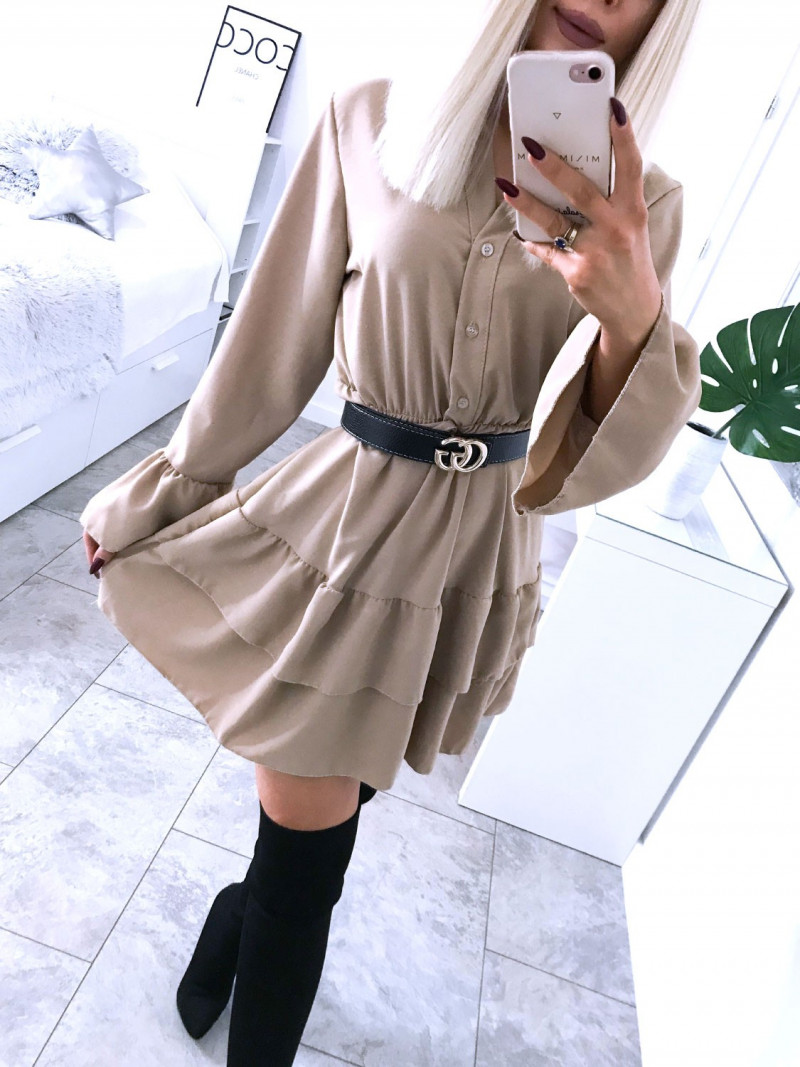 Rozkloszowana sukienka z falbanką KATIE - jasny beż