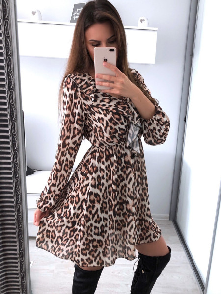 Rozkloszowana sukienka w...