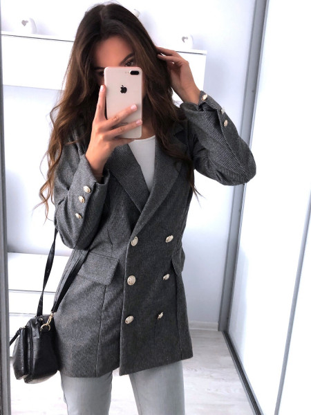 Płaszcz zapinany na guziki... 2