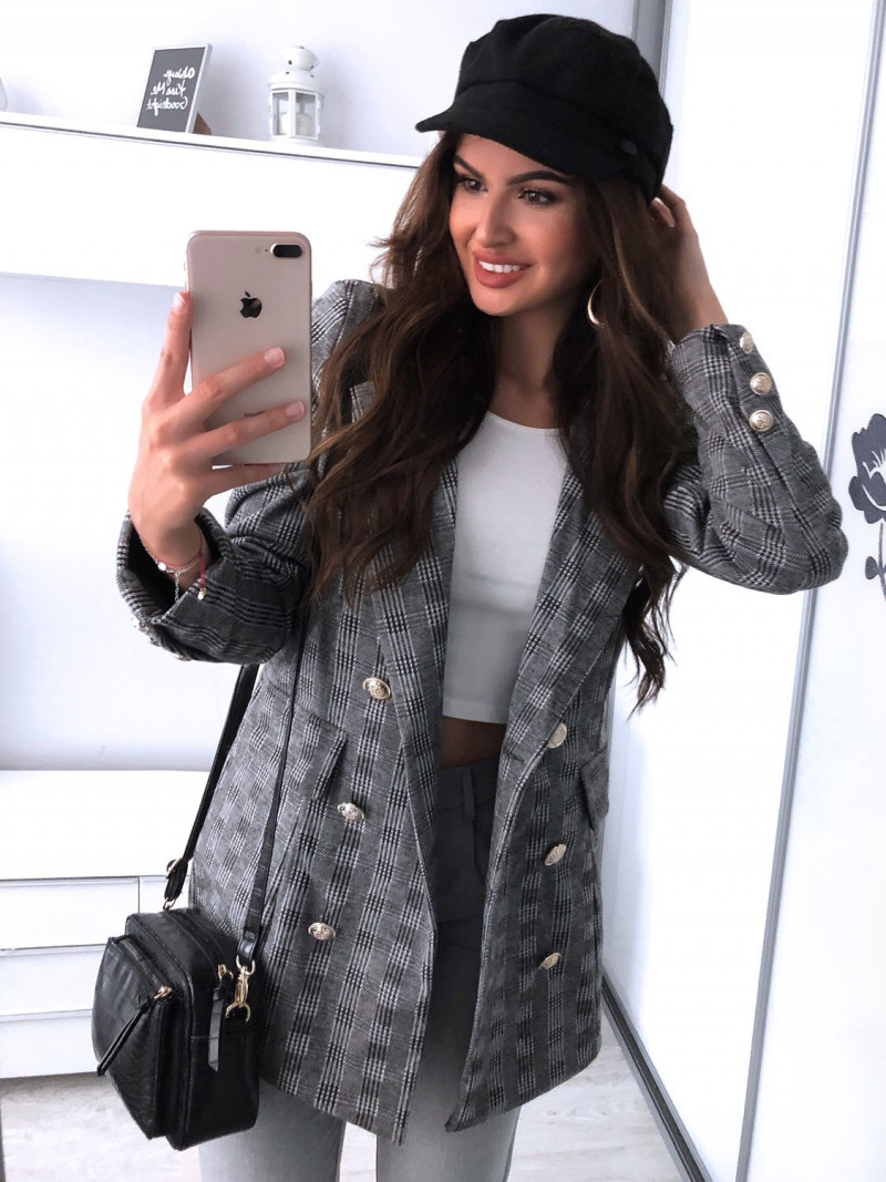 Płaszcz zapinany na guziki JAWES-wzór 2