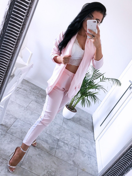 Kobiecy garnitur z modnym lampasem MAYRA 2