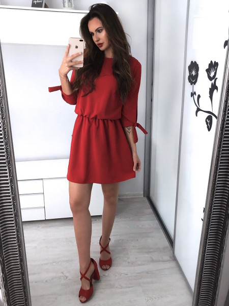 Sukienka mini z wiązaniem... 2