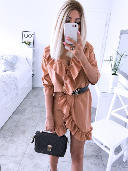 Urocza sukienka z falbankami RAVIA 2