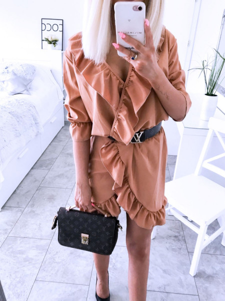 Urocza sukienka z falbankami RAVIA