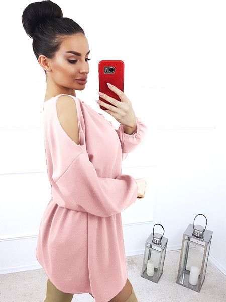 Rozkloszowana sukienka z wycięciami na ramionach MAYA