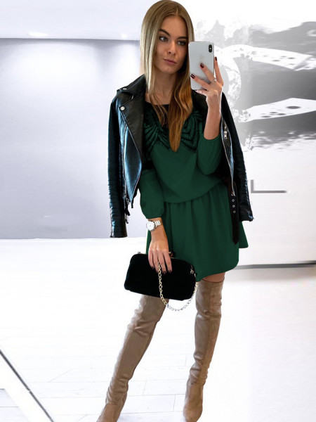 Kobieca sukienka z gipiurą...