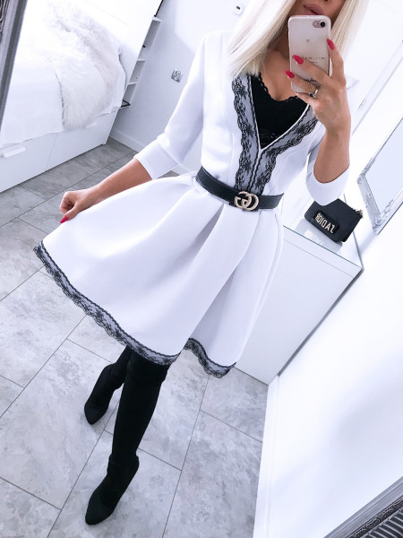 Kobieca sukienka z ozdobną... 2