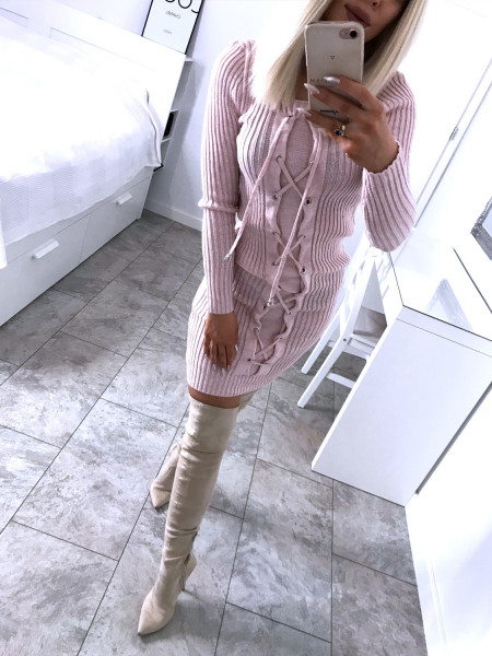 Dopasowana sweterkowa... 2