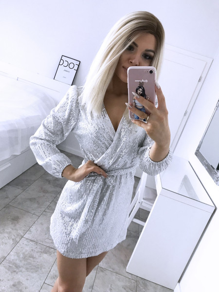 Cekinowa sukienka z...