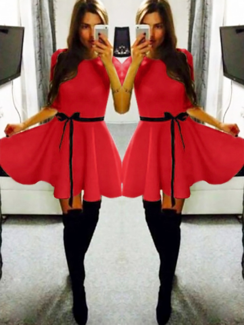 WP Rozkloszowana sukienka z neoprenu