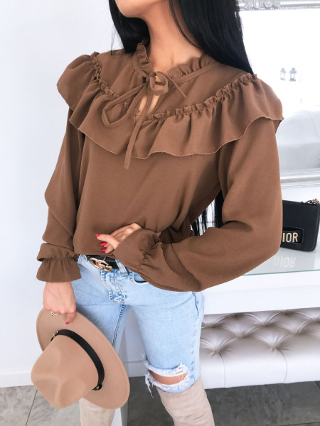 Bluzka z wiązanym dekoltem...