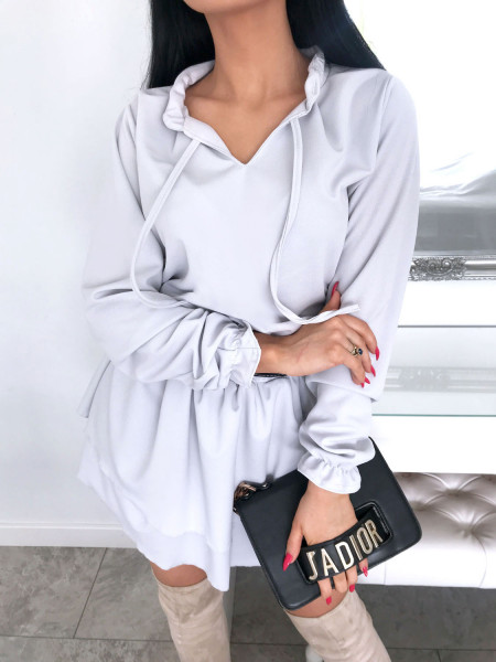 Rozkloszowana sukienka z...